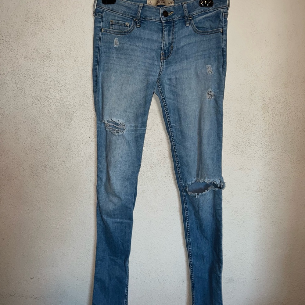 👖BEAUTIFUL HOLLISTER PANTS👖